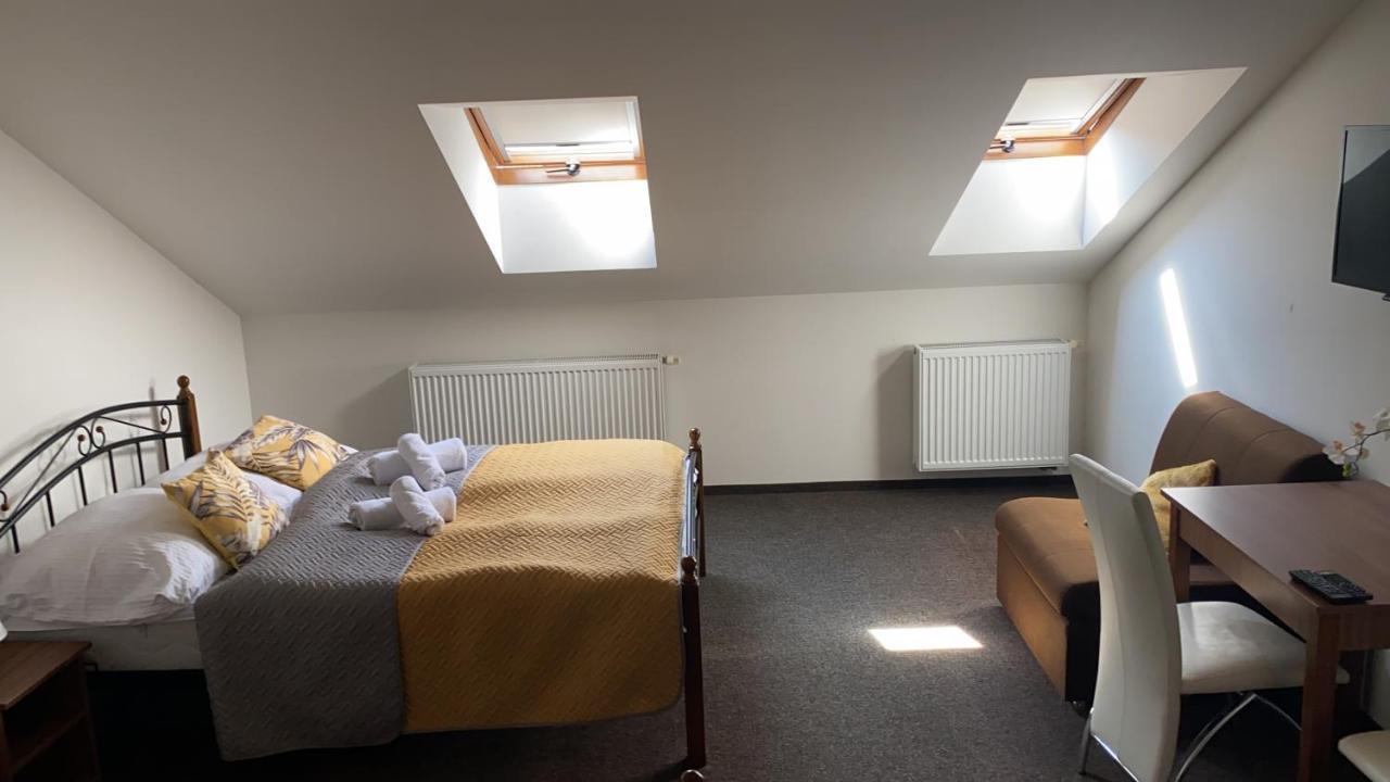 Hotel Palackeho 135 Mělník Екстериор снимка